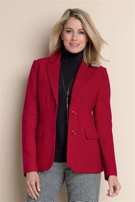 women's classic petite blazer.